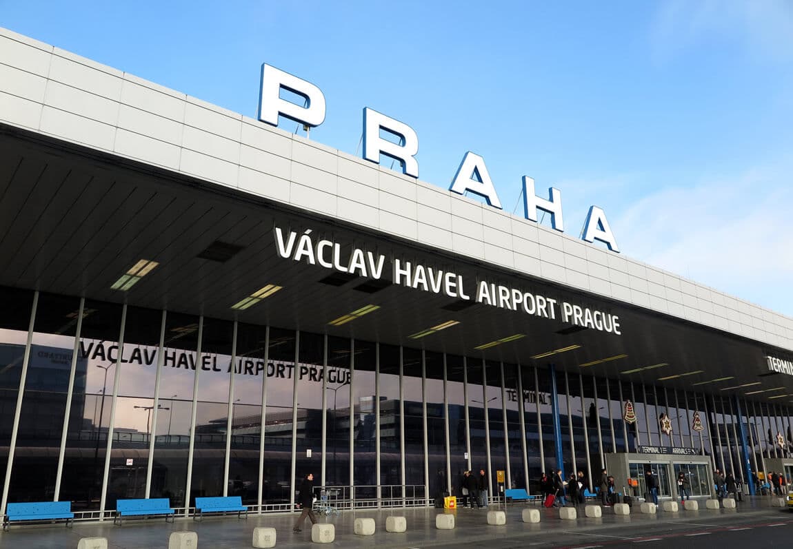 Airport → OREA Hotel Pyramida in Prague